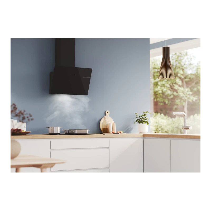 Bosch DWK65DF61B Series 4 Angled Chimney Hood