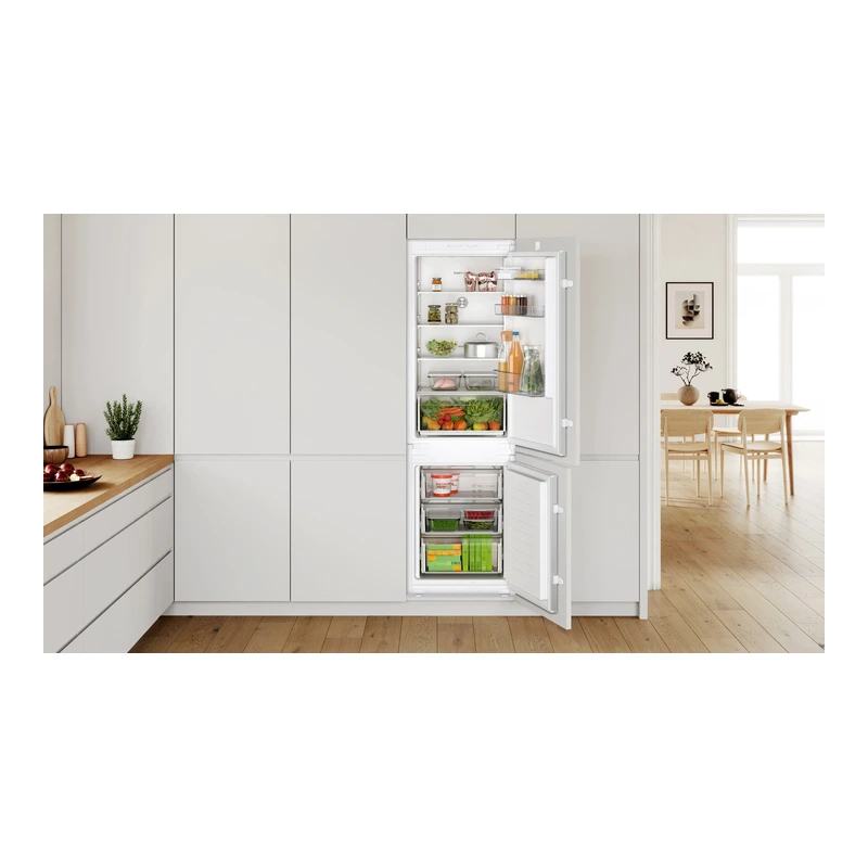Bosch KIN86NSE0G Series 4 Fridge Freezer