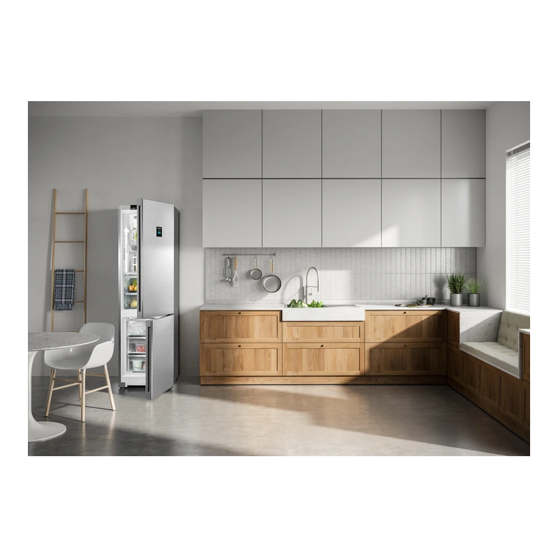 Liebherr CBNSTB579I Peak Fridge Freezer
