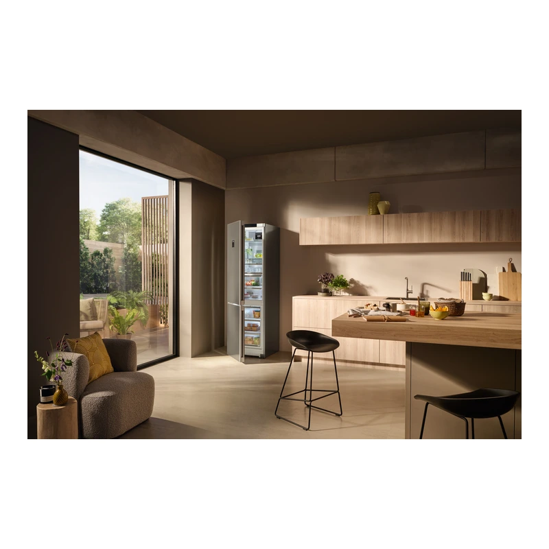 Liebherr CBNSTB579I Peak Fridge Freezer
