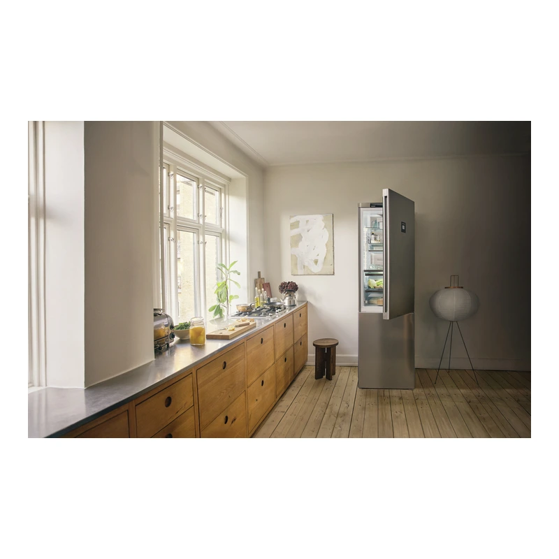 Liebherr CBNSTB579I Peak Fridge Freezer