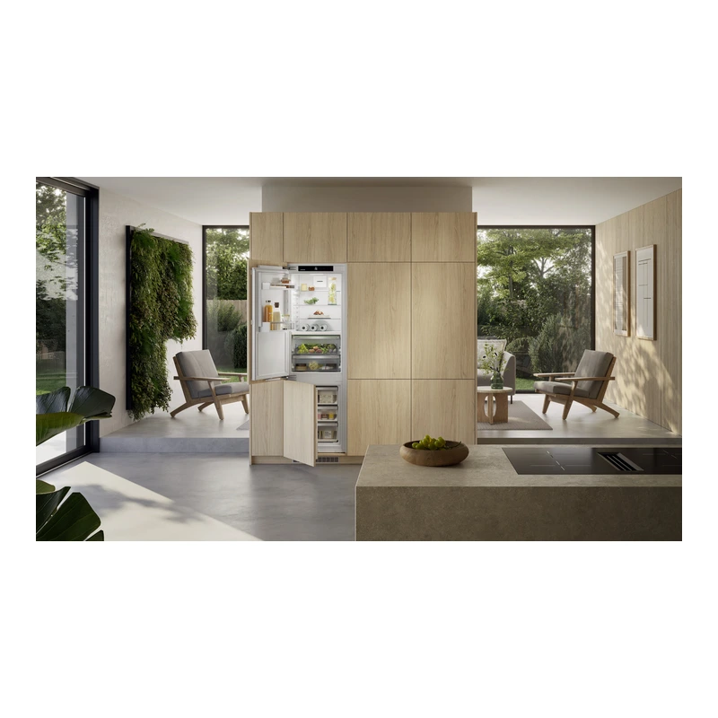 Liebherr ICBA5123 Plus Fridge Freezer