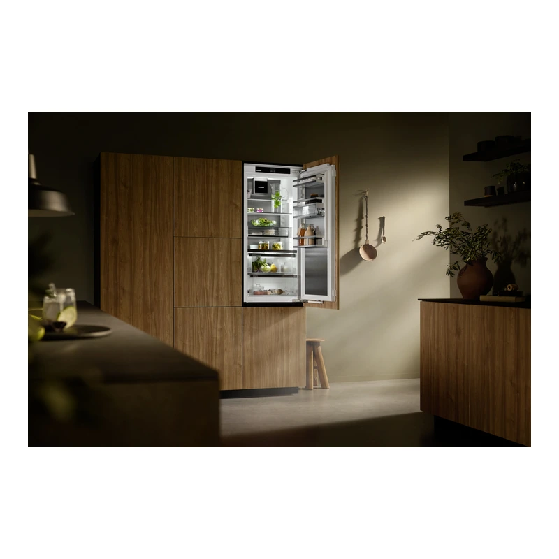 Liebherr IRBBSBI4170 Peak (bx) Larder Fridge inc BioFresh (discontinued model)