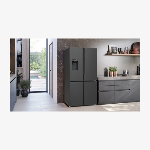 Siemens iQ700 Fridge Freezer