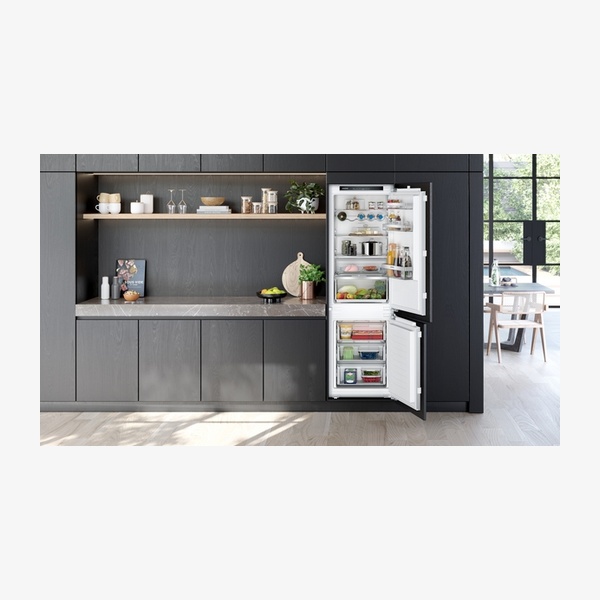 Siemens IQ300 Fridge Freezer