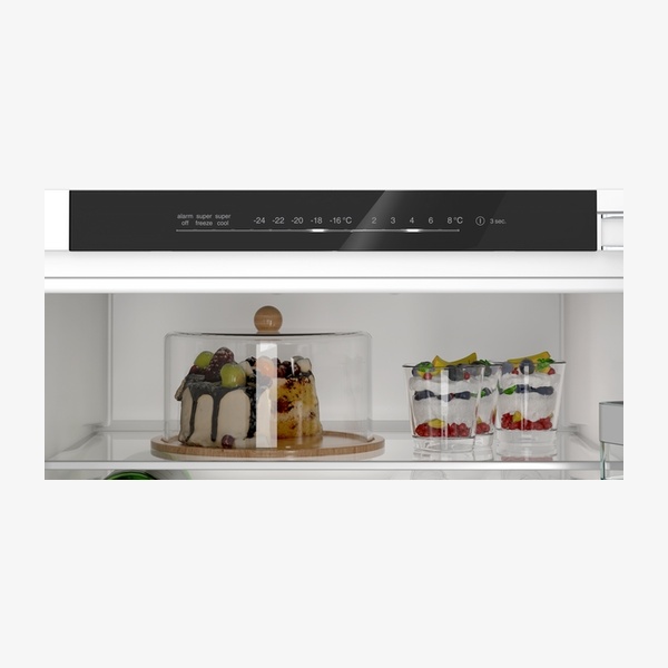 Siemens iQ300 Fridge Freezer