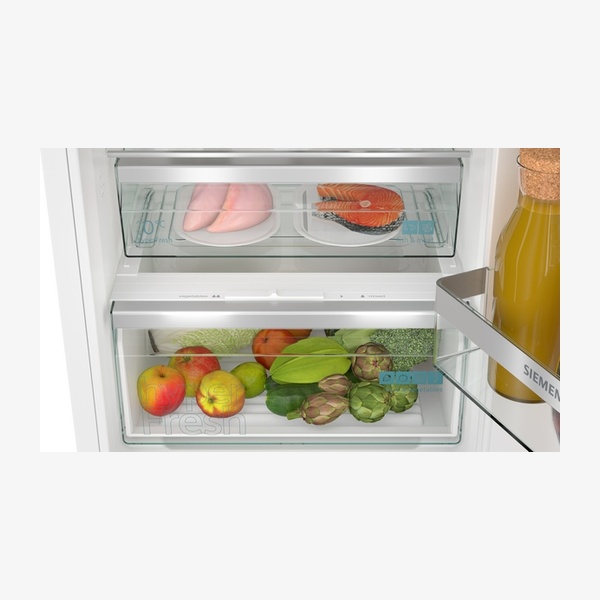 Siemens iQ300 Fridge Freezer