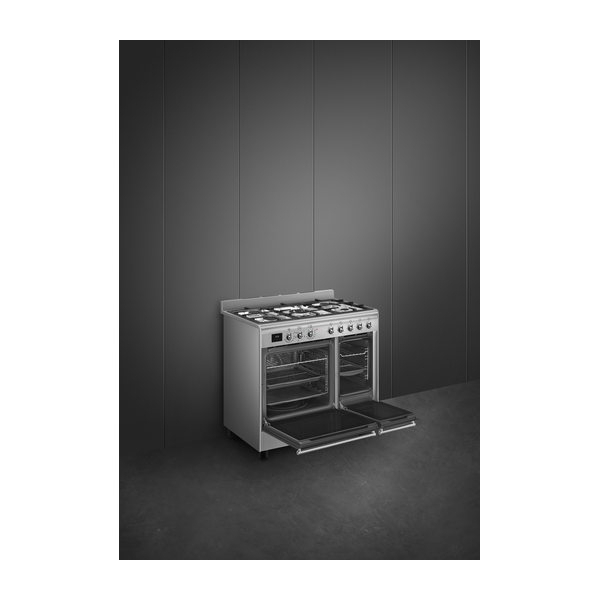Smeg Dual Fuel Range Cooker