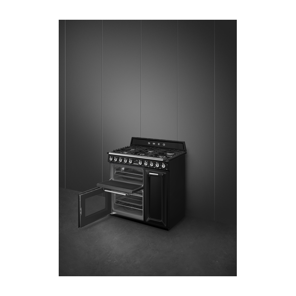 Smeg TR93BL Multifunction Range Cooker