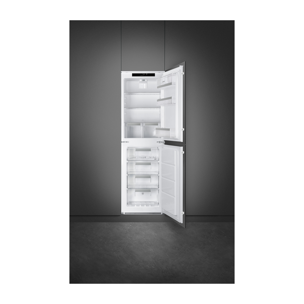 Smeg UKC8174NE Fridge Freezer