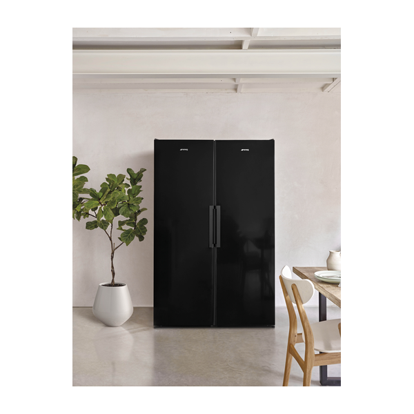 Smeg UKFS18EV2HB Larder Fridge