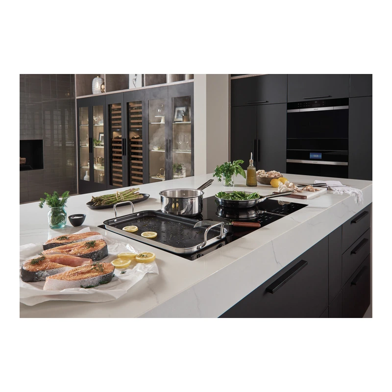 Wolf ICBSO3050CMB M Series Contemporary Single Oven